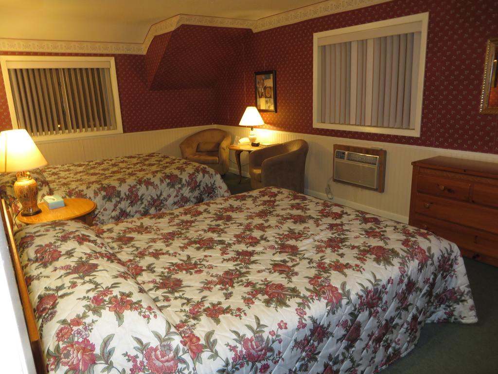 Travelers Inn Motel Eagle River Habitación foto