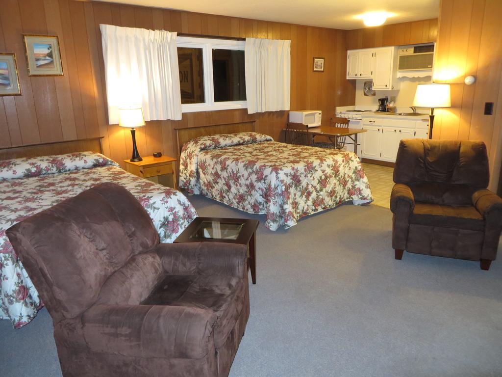 Travelers Inn Motel Eagle River Habitación foto